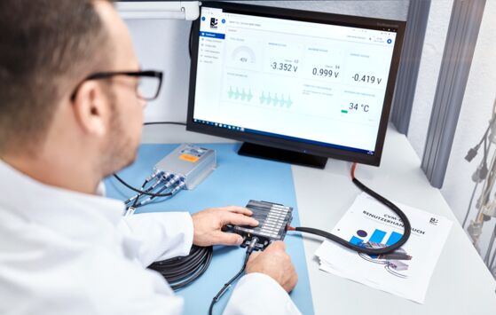 Voltage values of a Cell Voltage Monitoring system (CVM) are output on the web-based user interface.